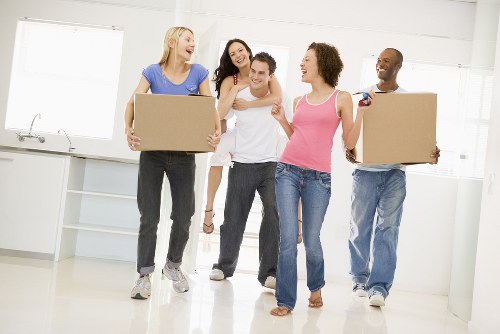 Moving truck service for West Wimbledon residential moves