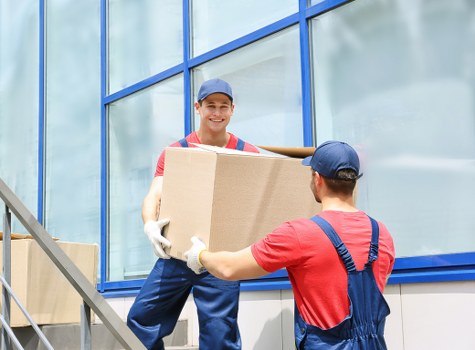 Local moving support for flats and homes in West Wimbledon