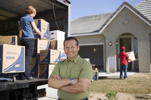 Moving furniture and boxes for a Westwimbledon home relocation