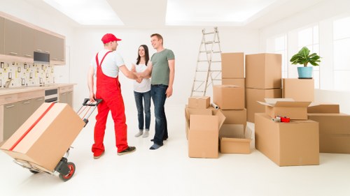 Residential moving support for flats and houses in Westwimbledon